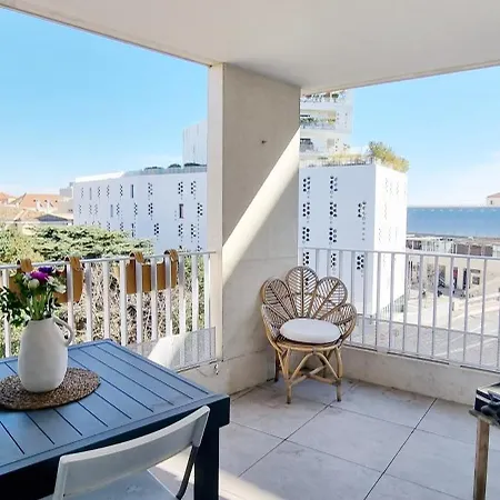 Centre - Moderne - T2 Apartment